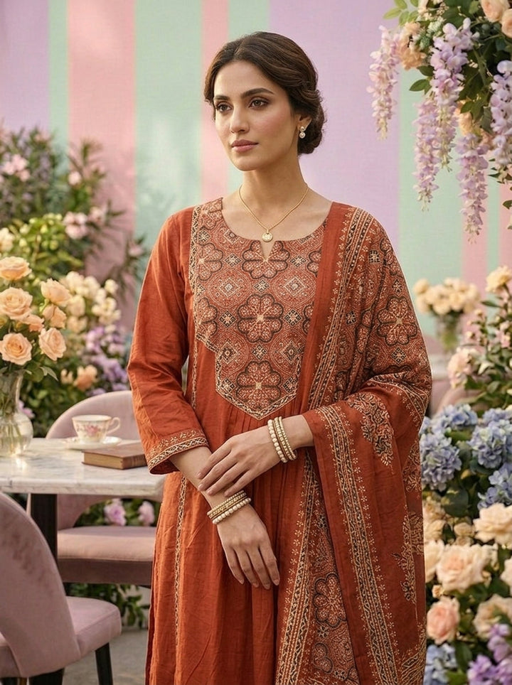 Neerus Orange cotton printed suit set - detail view 1