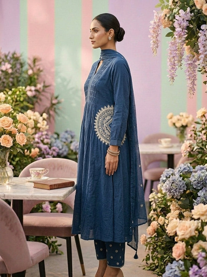 Neerus Blue cotton straight suit set - side view