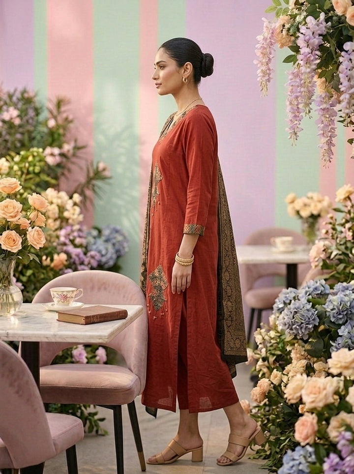 Neerus Maroon cotton printed suit set - side view