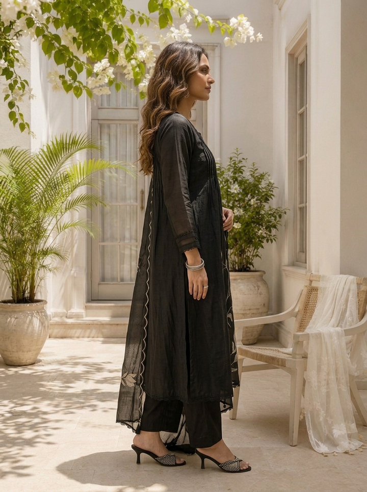 Black Chanderi Floral Thread Embroidered Three Piece Set