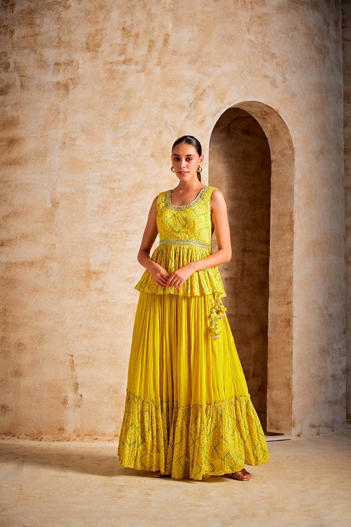 Neerus Yellow cotton printed suit set - front view