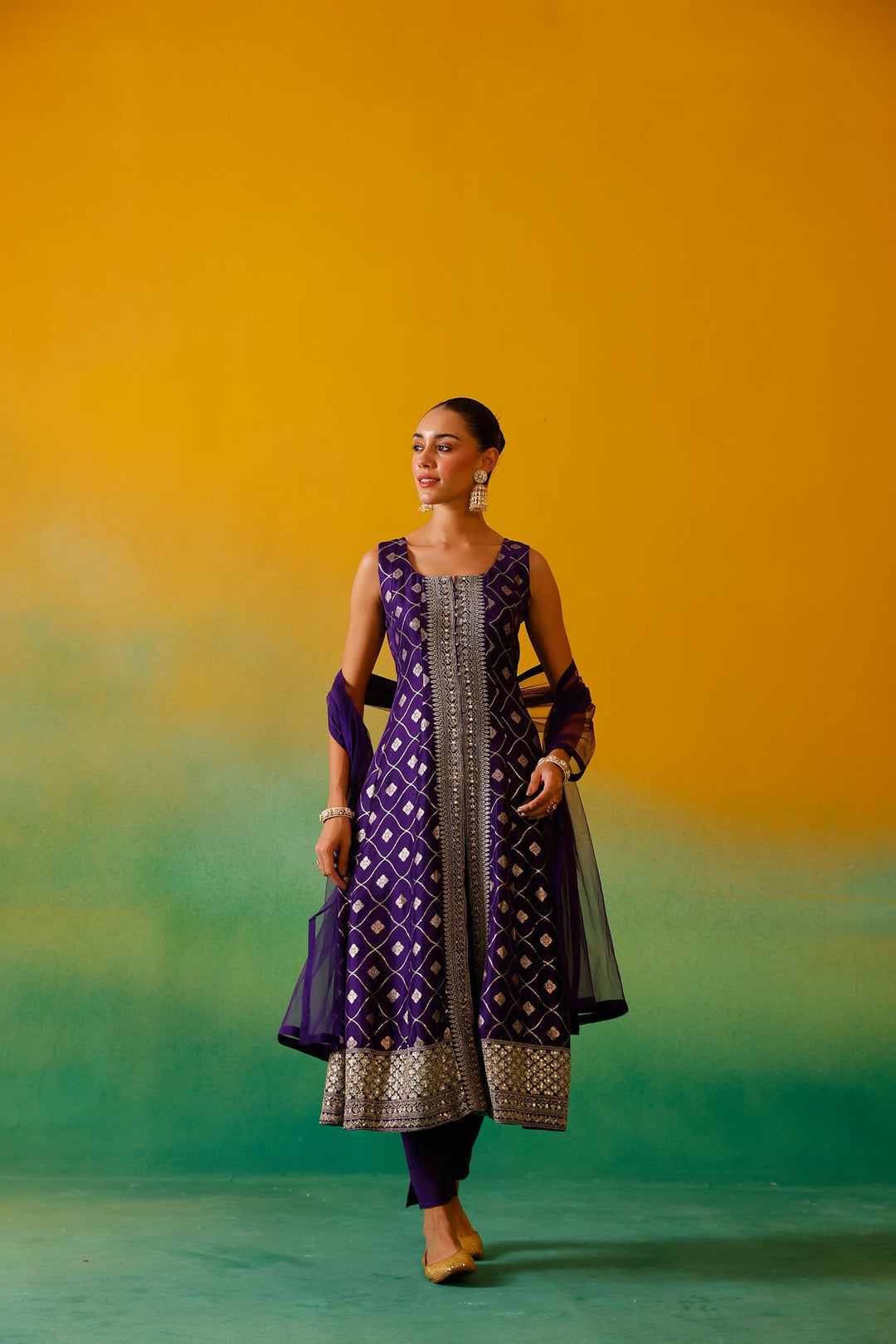 Neerus Purple Banarasi embroidered suit set - detail view 4
